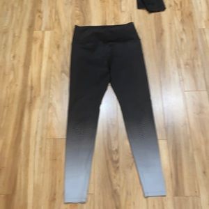 large-Beyond Yoga ombré legging